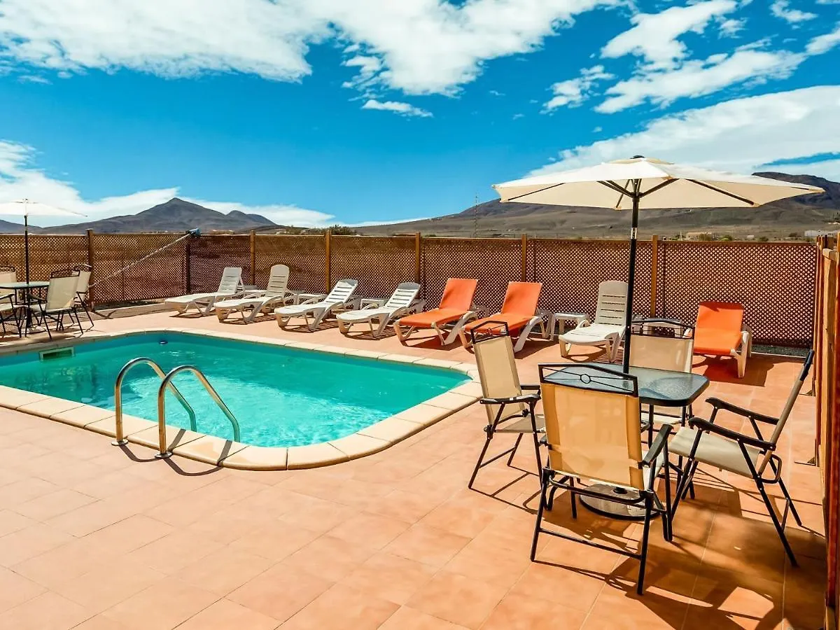 Belvilla By Oyo Chalet En Tuineje Para 6 Personas Сasa de vacaciones